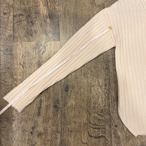 Wilfred free 100% Merino Wool Oversized Ribbed Sweater - Cream. - Picture 7 of 12